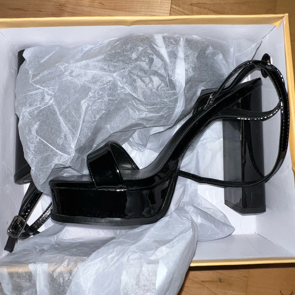 Simmi London Black Heels